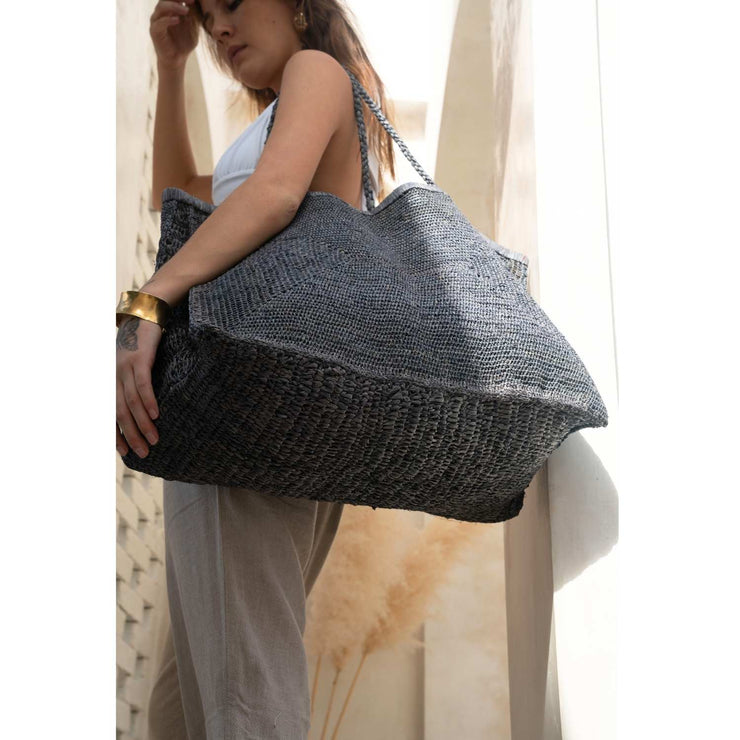 Pure Elegance | Clipa (XXL) Raffia Beach Tote Bag | Handmade in Madagascar