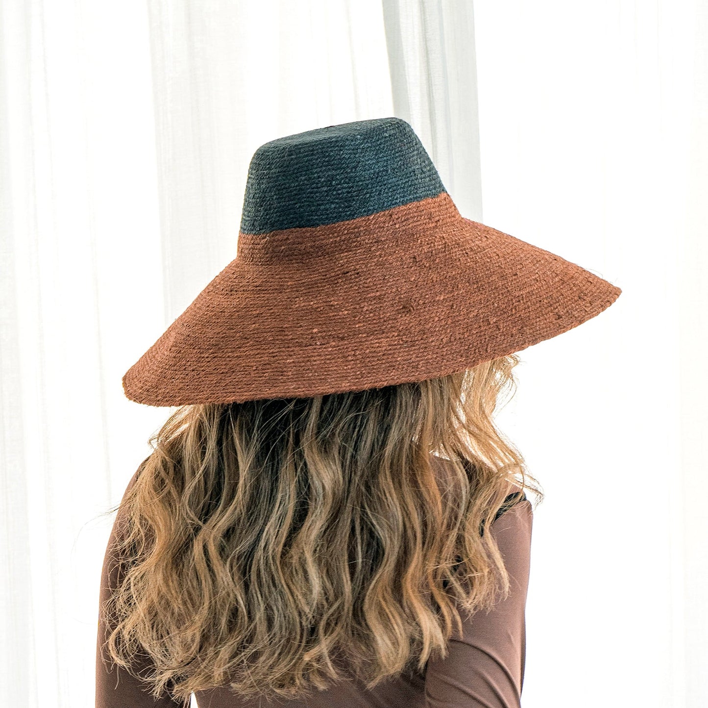Pure Elegance | RIRI DUO Jute Handwoven Straw Hat in Burnt Sienna & Black
