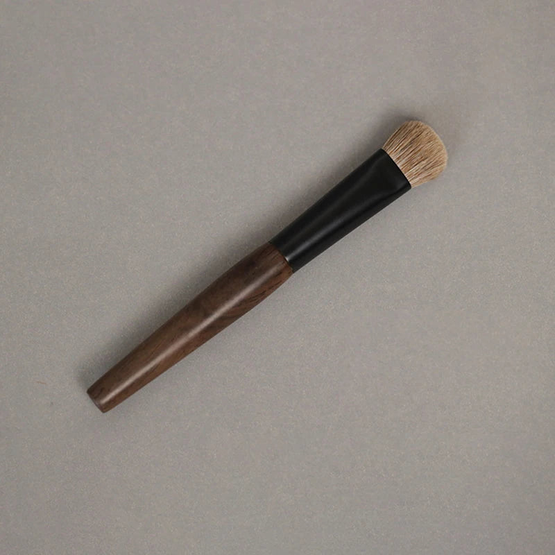 Pure Elegance | T105 Professional Handmade Makeup Brushes Natural Goat Hair Concealer Small Foundation Brush Ebony Wood Handle Make Up Brush