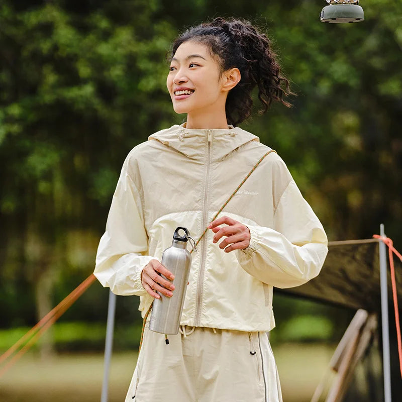 Pure Elegance | Semir Women Short Hooded Jacket 2024 Summer New Loose Fit Cool Sun Protection Jacket Textured Color Block Retro