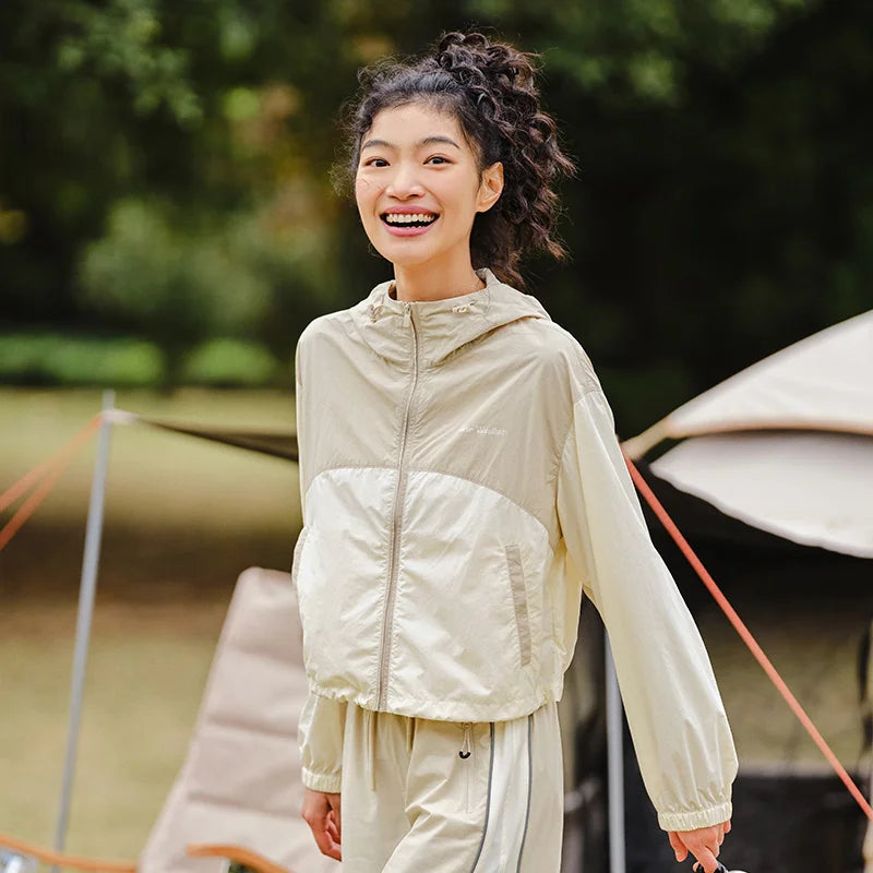 Pure Elegance | Semir Women Short Hooded Jacket 2024 Summer New Loose Fit Cool Sun Protection Jacket Textured Color Block Retro