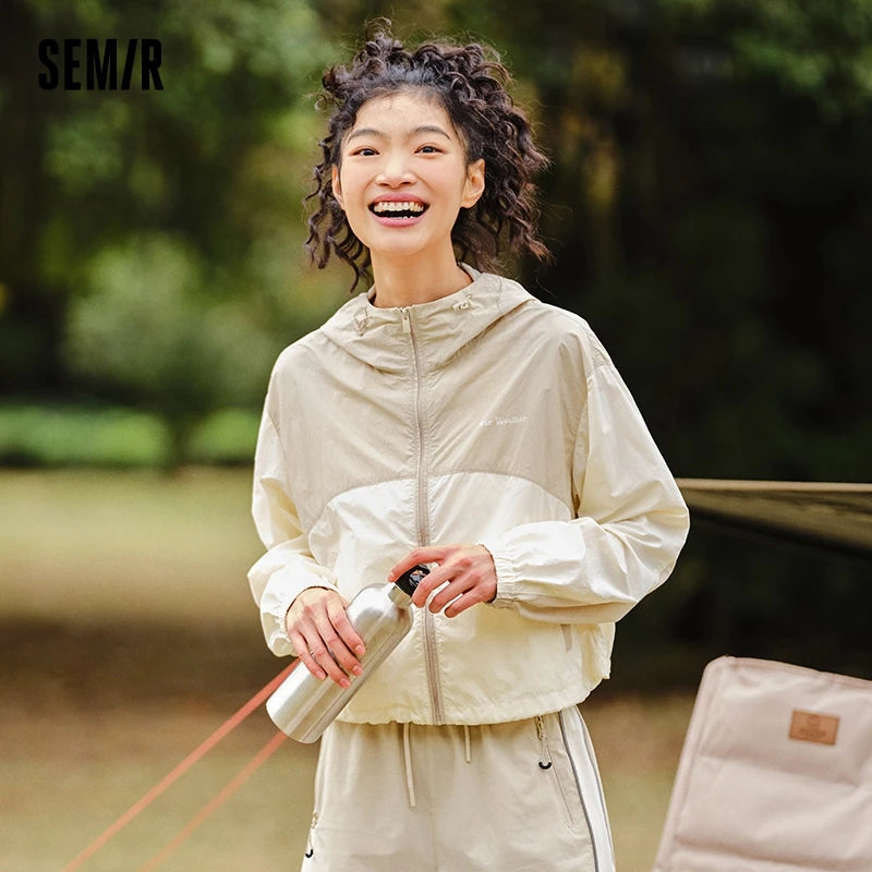 Pure Elegance | Semir Women Short Hooded Jacket 2024 Summer New Loose Fit Cool Sun Protection Jacket Textured Color Block Retro