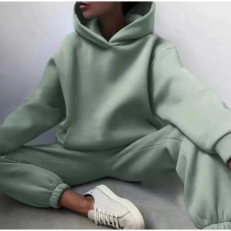 Pure Elegance | Two-Piece Tracksuit Set Green