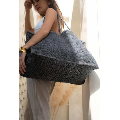 Pure Elegance | Clipa (XXL) Raffia Beach Tote Bag | Handmade in Madagascar